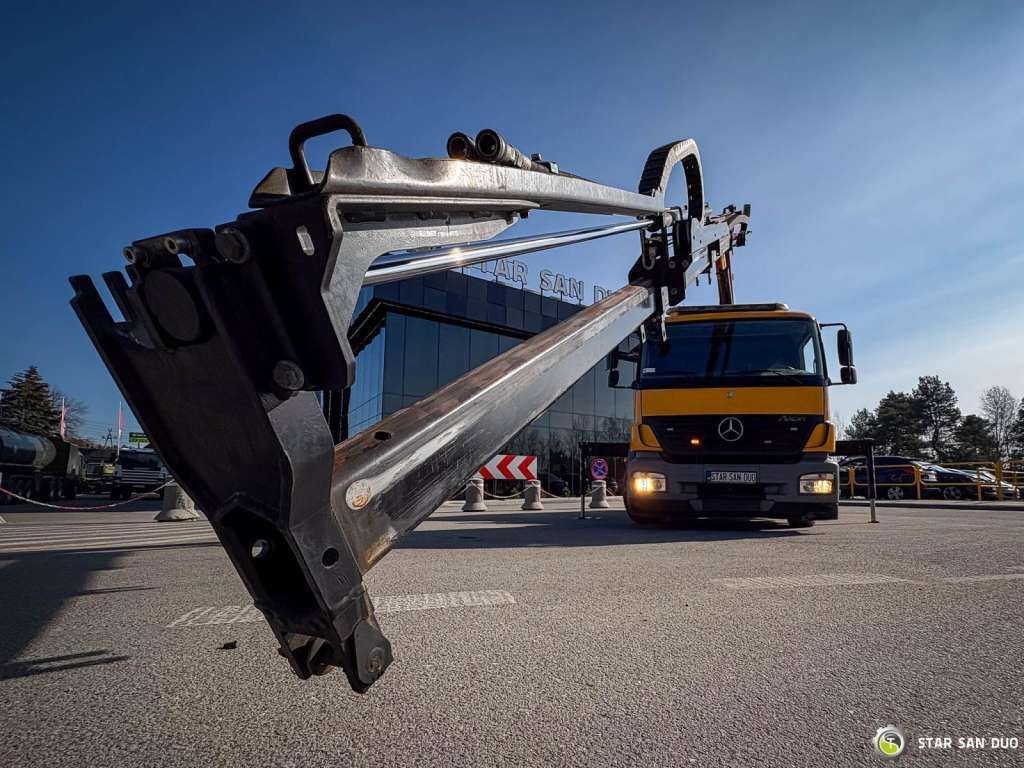 Crédit-bail de  Mercedes-Benz  AXOR 1824 4x2 HMF 975 HDS Crane  Rotator Kipper Mercedes-Benz  AXOR 1824 4x2 HMF 975 HDS Crane  Rotator Kipper: photos 26