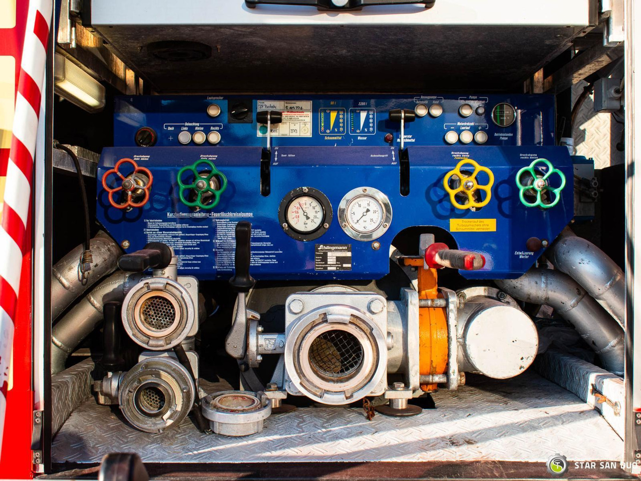 Camion de pompier : photos 21 Camion de pompier : photos 21