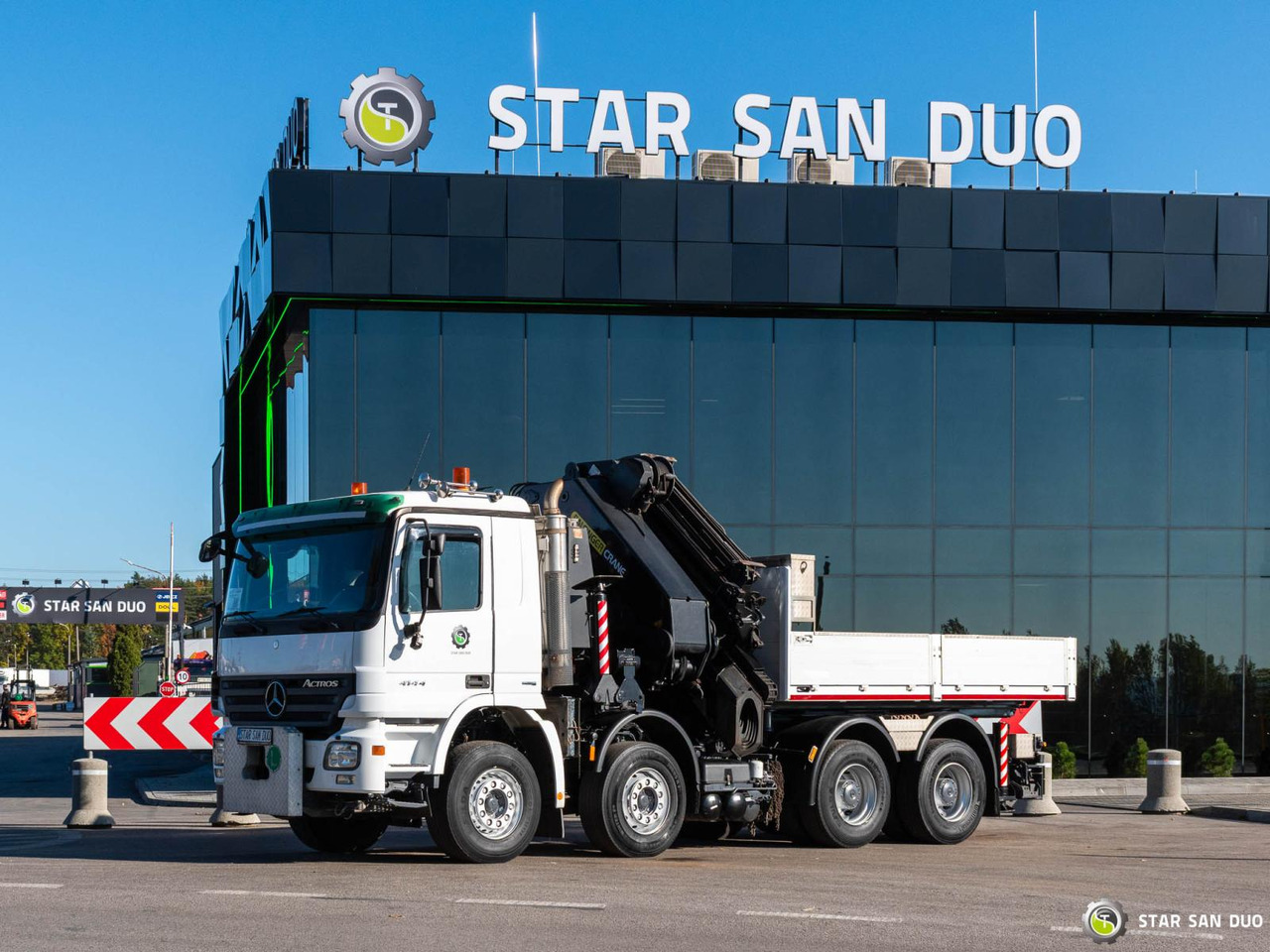 - Camion grue: photos 4 - Camion grue: photos 4