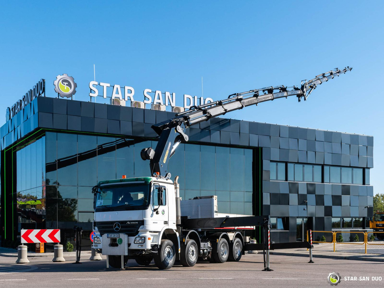 - Camion grue: photos 1 - Camion grue: photos 1