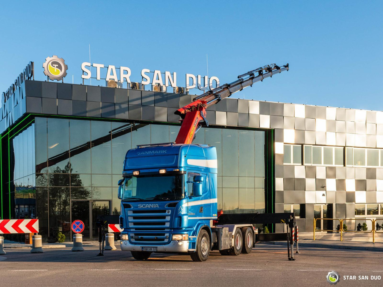 - Camion grue: photos 3 - Camion grue: photos 3