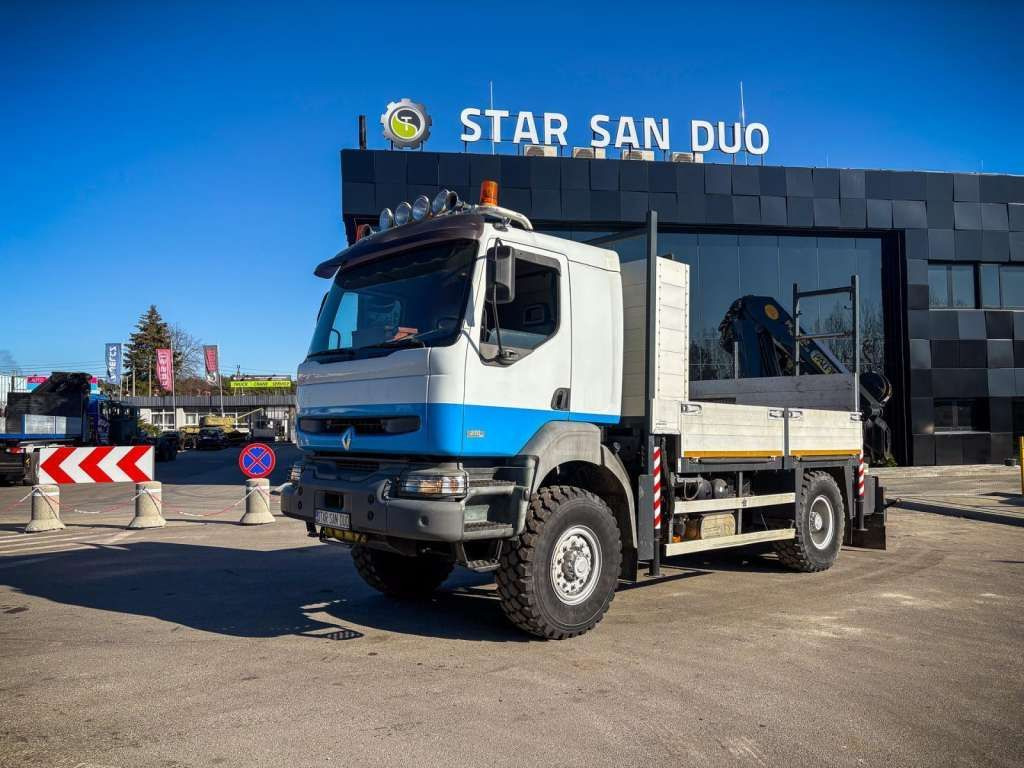 Renault KERAX 270 4x4 PALFINGER PK 16502 CRANE WINCH - Camion grue, Camion plateau: photos 3 Renault KERAX 270 4x4 PALFINGER PK 16502 CRANE WINCH - Camion grue, Camion plateau: photos 3