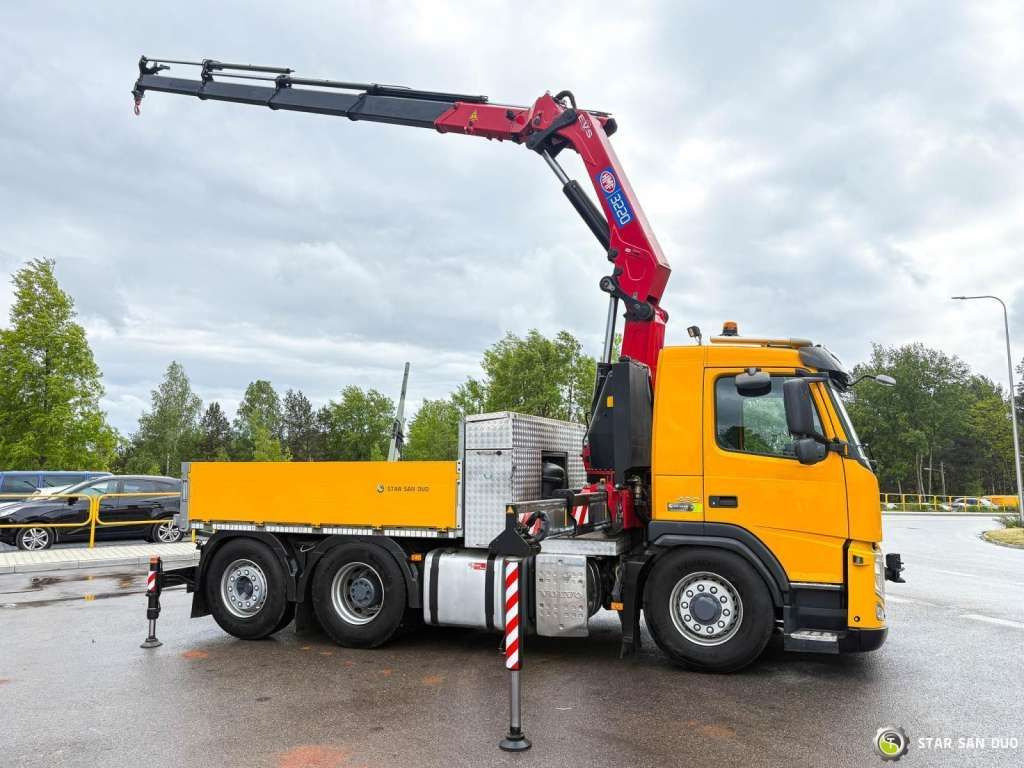 Volvo FM 460 6x4x4 HMF 3220 Crane HDS - Tracteur routier: photos 4 Volvo FM 460 6x4x4 HMF 3220 Crane HDS - Tracteur routier: photos 4