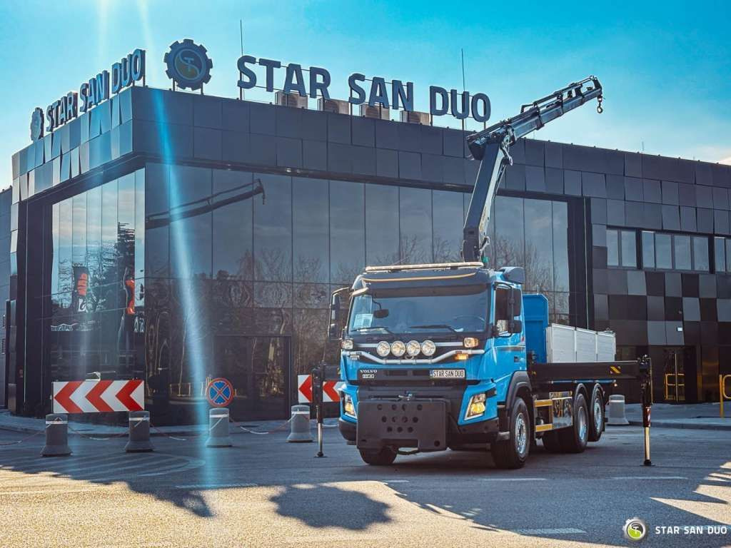 Volvo FMX 410 6x2 PALFINGER PK 18002 Crane 340 Hours - Camion grue: photos 1 Volvo FMX 410 6x2 PALFINGER PK 18002 Crane 340 Hours - Camion grue: photos 1