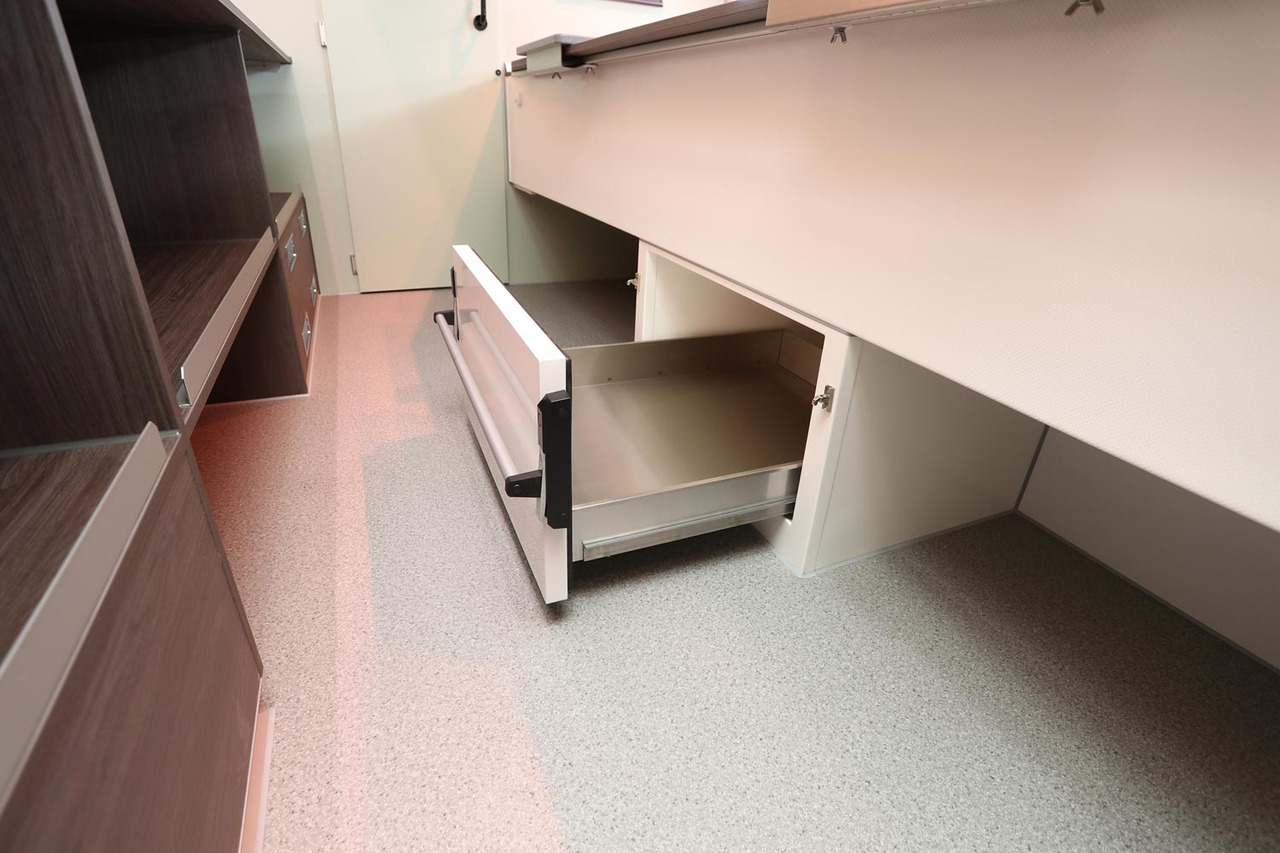 Mobil BORCO HÖHNS - Camion magasin: photos 5 Mobil BORCO HÖHNS - Camion magasin: photos 5