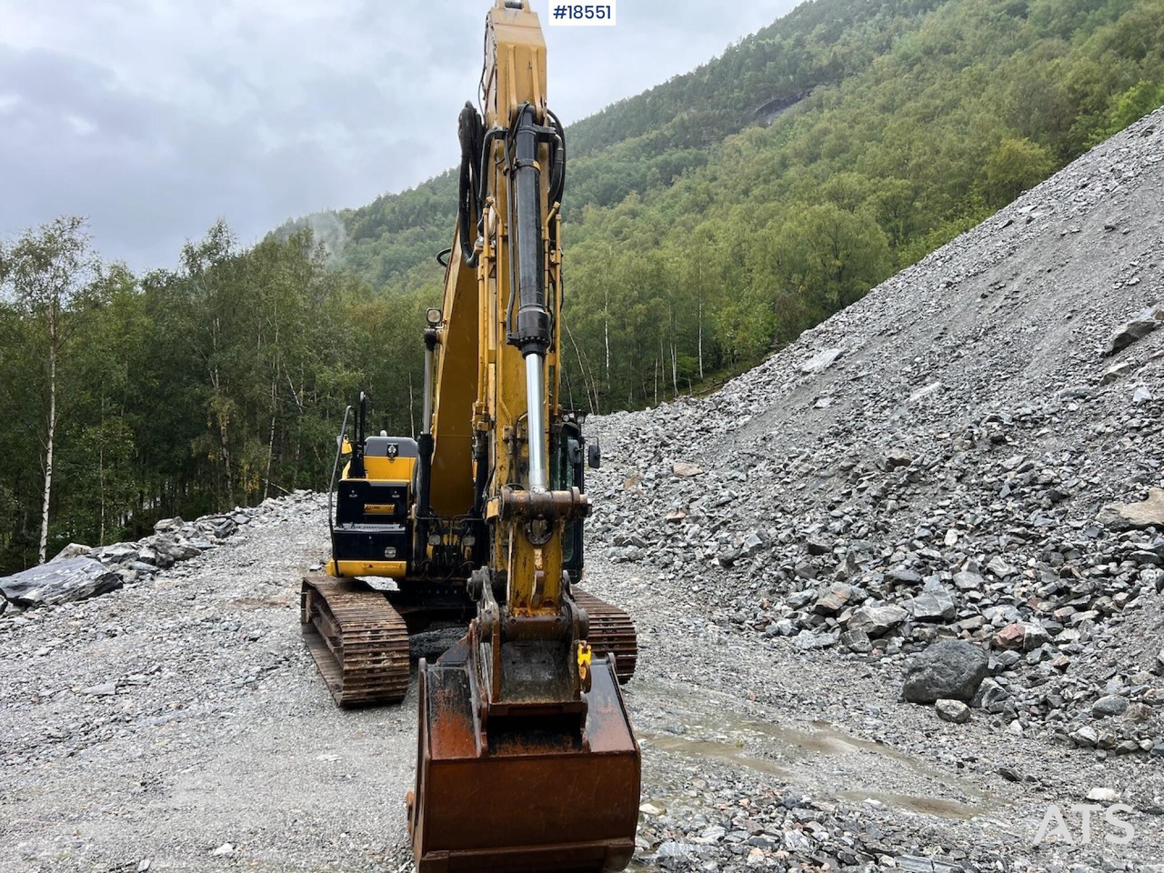 Caterpillar 320E - Pelle sur chenille: photos 5 Caterpillar 320E - Pelle sur chenille: photos 5