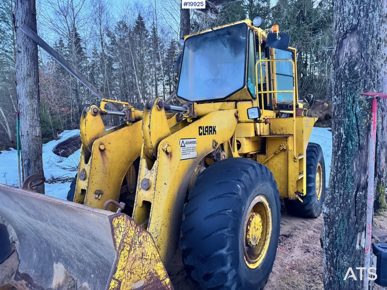 Clark 75B - Chargeuse sur pneus: photos 2 Clark 75B - Chargeuse sur pneus: photos 2