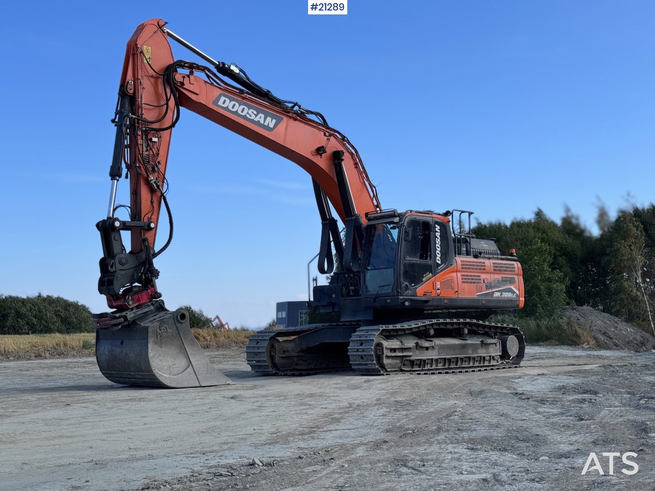 Doosan DX-300LC7 - Pelle sur chenille: photos 1 Doosan DX-300LC7 - Pelle sur chenille: photos 1