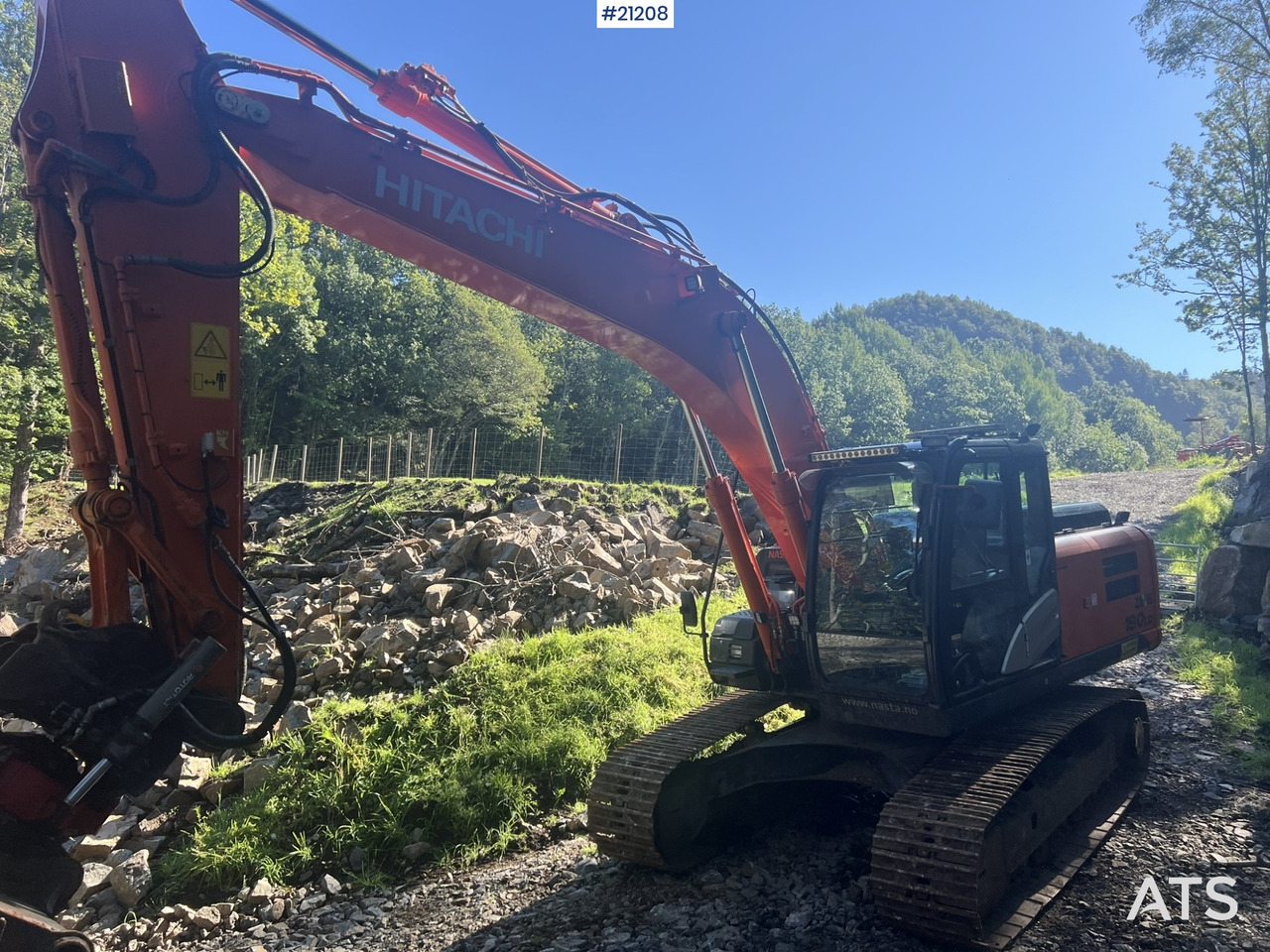 Hitachi zx190lc-5B - Pelle sur chenille: photos 1 Hitachi zx190lc-5B - Pelle sur chenille: photos 1