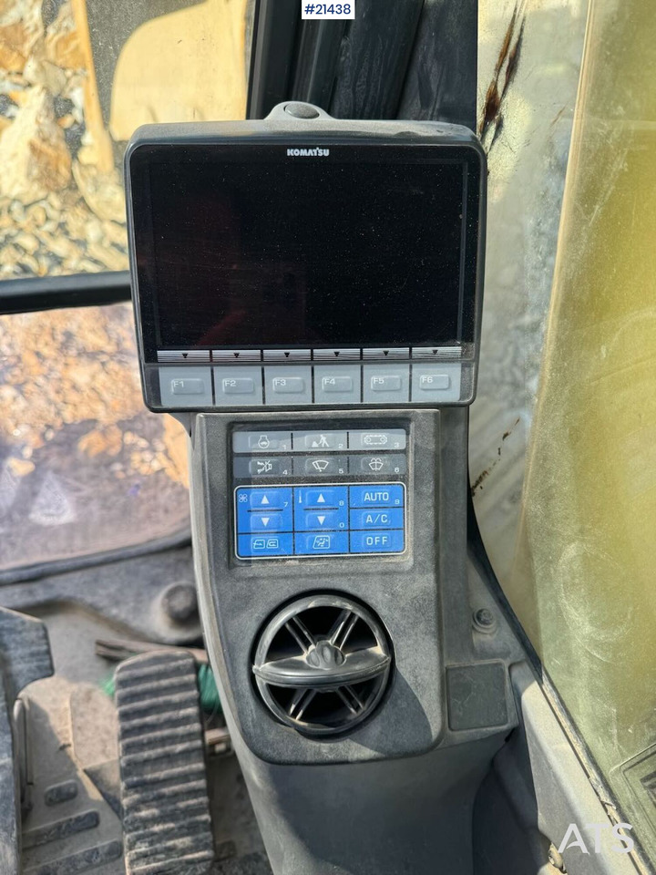 Crédit-bail de Komatsu PC210LC-8 Komatsu PC210LC-8: photos 31