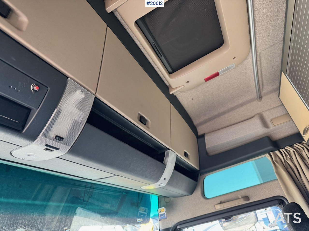 Camion plateau MAN TGX 580: photos 36 Camion plateau MAN TGX 580: photos 36