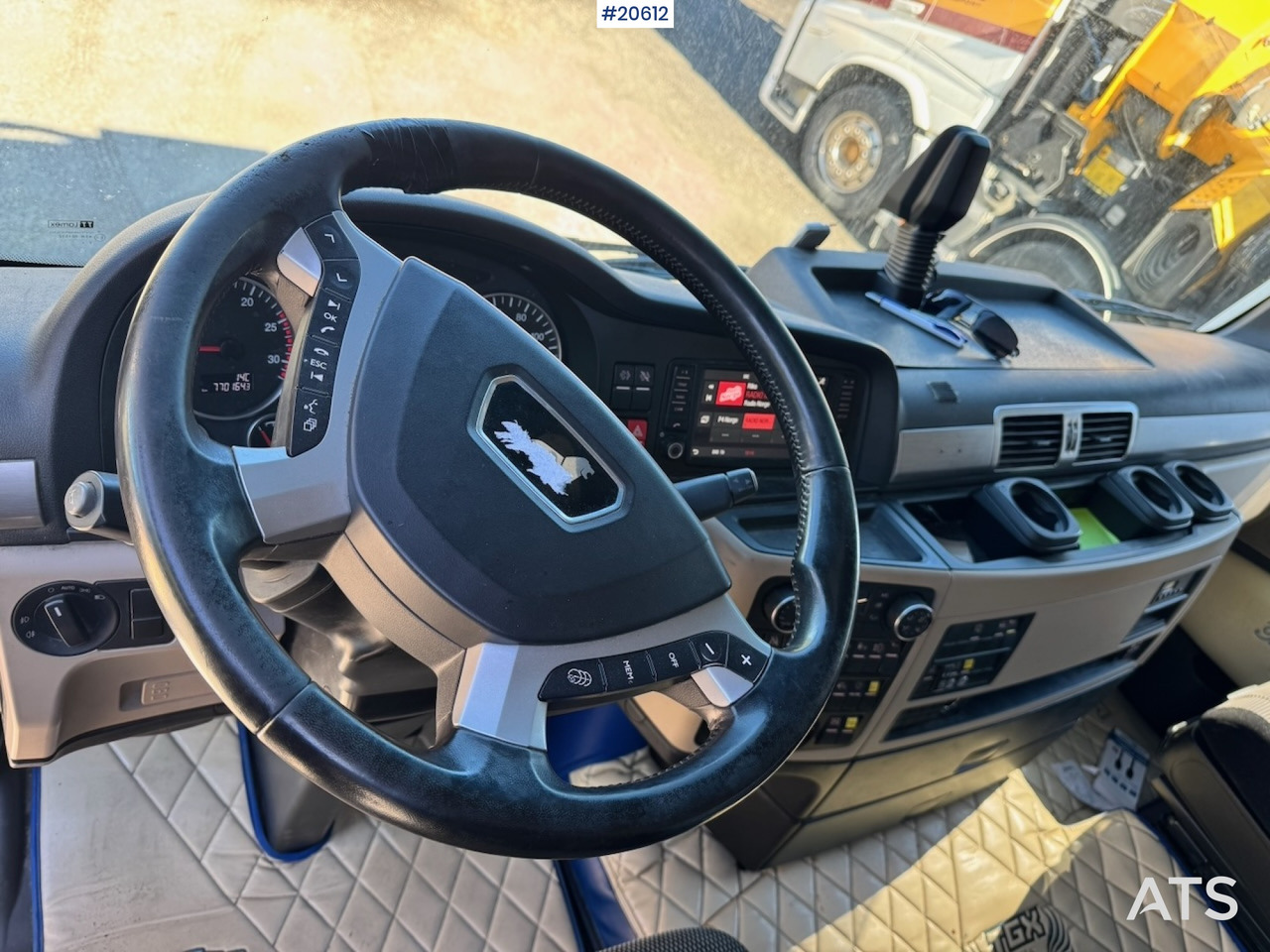 Camion plateau MAN TGX 580: photos 29 Camion plateau MAN TGX 580: photos 29