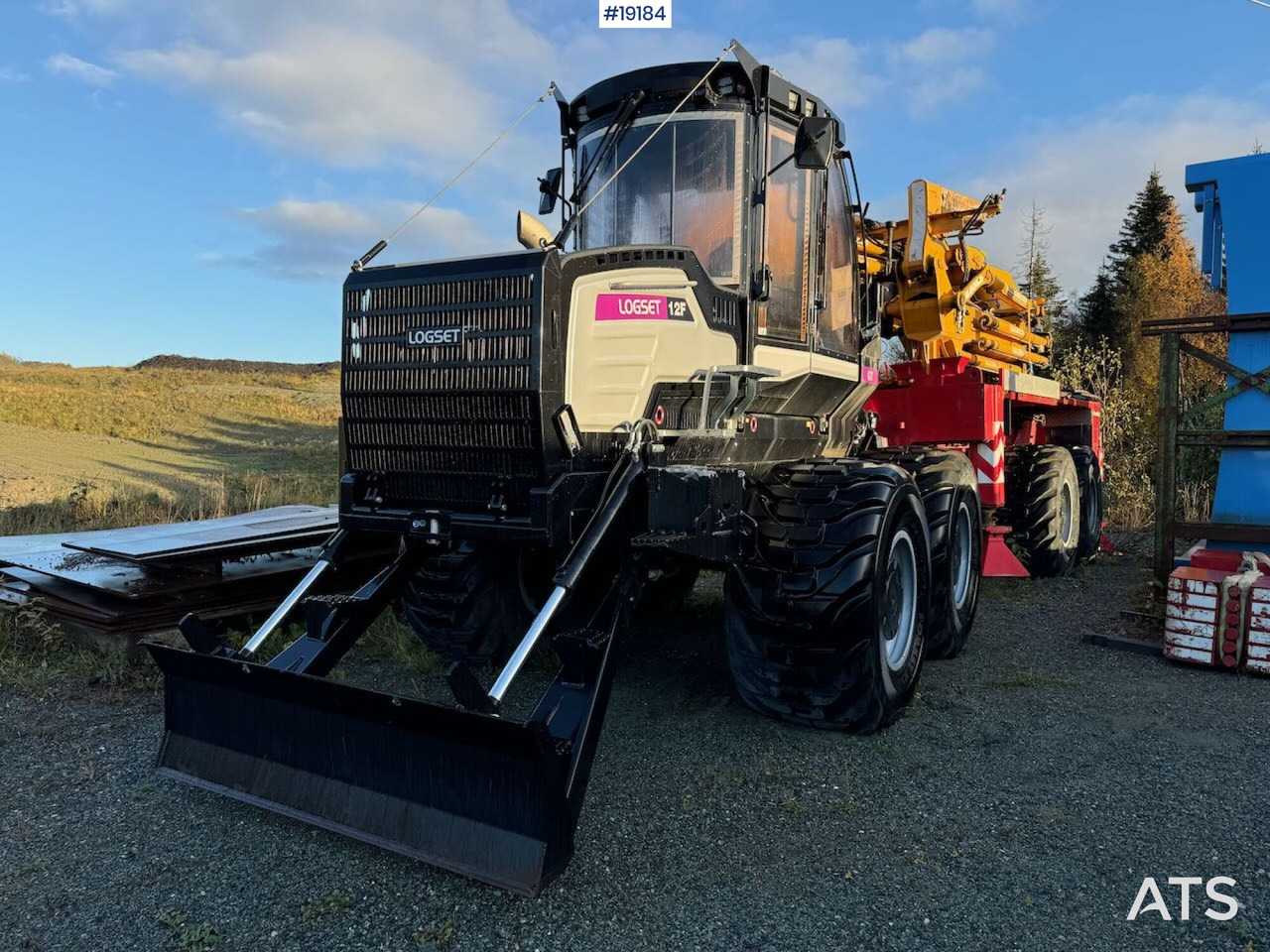 Logset 12F - Matériel forestier: photos 1 Logset 12F - Matériel forestier: photos 1