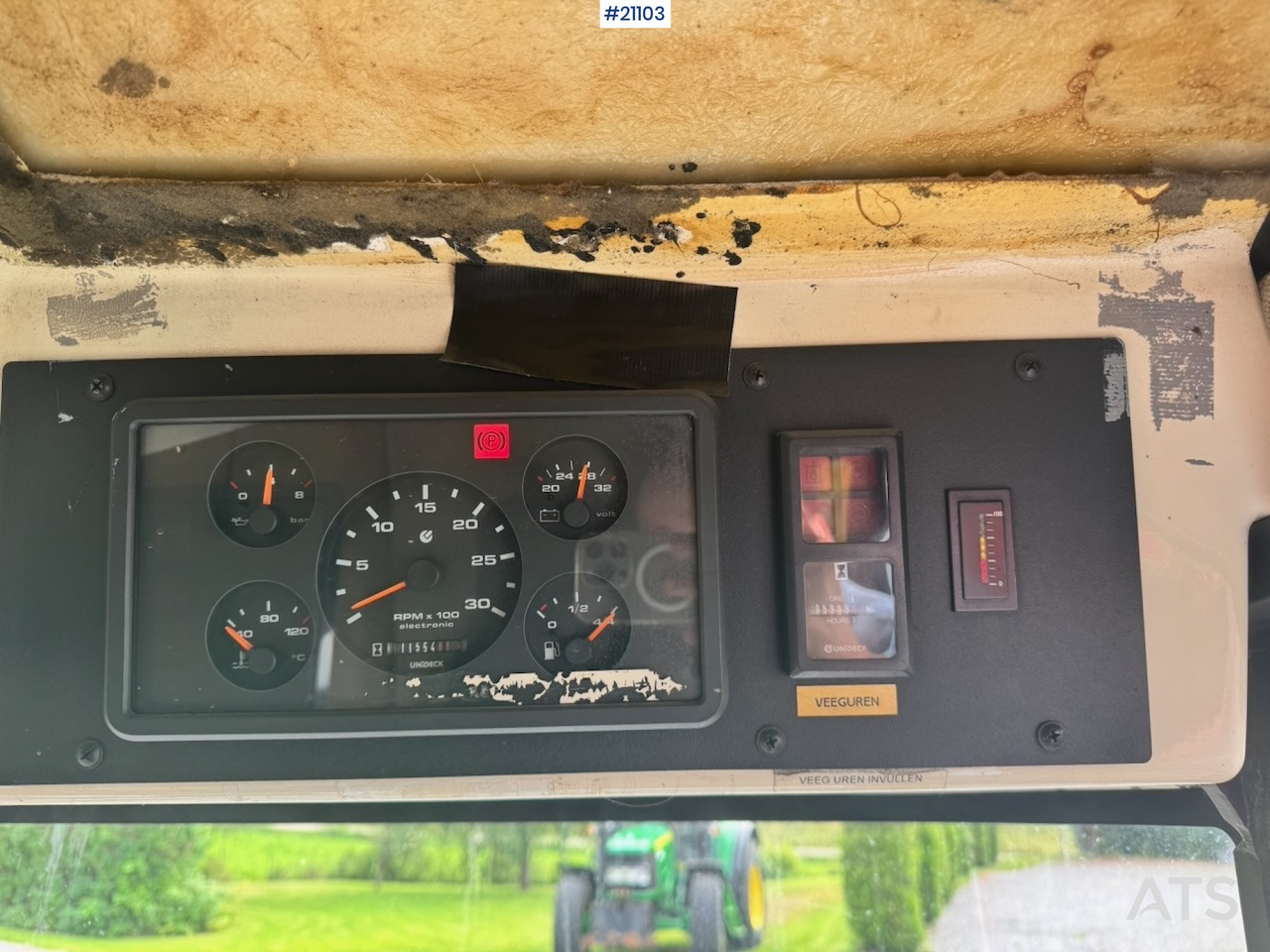 Balayeuse de voirie Ravo 540: photos 39 Balayeuse de voirie Ravo 540: photos 39