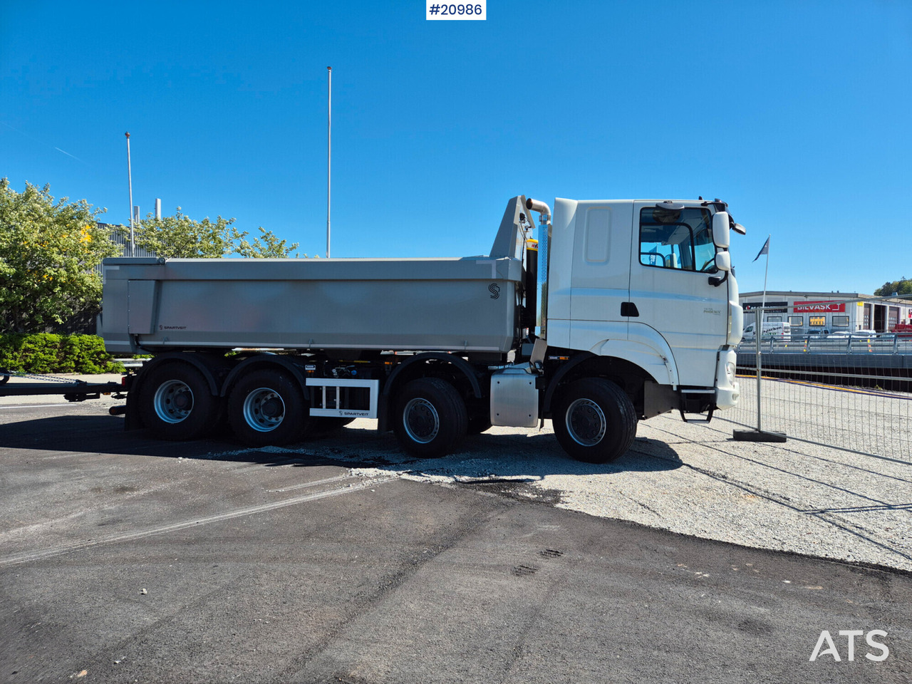 Tatra 8P6R43 - Camion benne: photos 4 Tatra 8P6R43 - Camion benne: photos 4