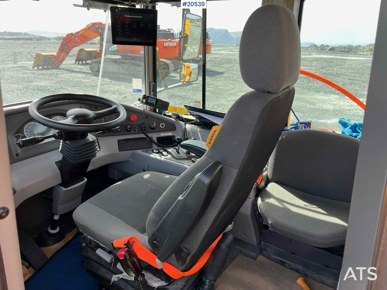 Tombereau Volvo A40G: photos 41