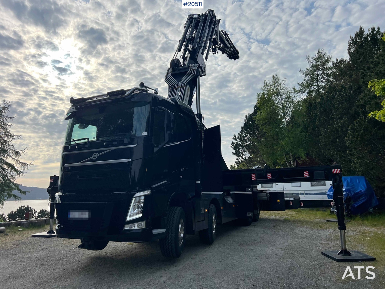 Volvo FH 540 8x2 Kranbil m/ 2021 165 t/m HIDROKON kran m/ jibb og vinsj og enn masse utstyr! SE VIDEO - Camion grue: photos 4 Volvo FH 540 8x2 Kranbil m/ 2021 165 t/m HIDROKON kran m/ jibb og vinsj og enn masse utstyr! SE VIDEO - Camion grue: photos 4
