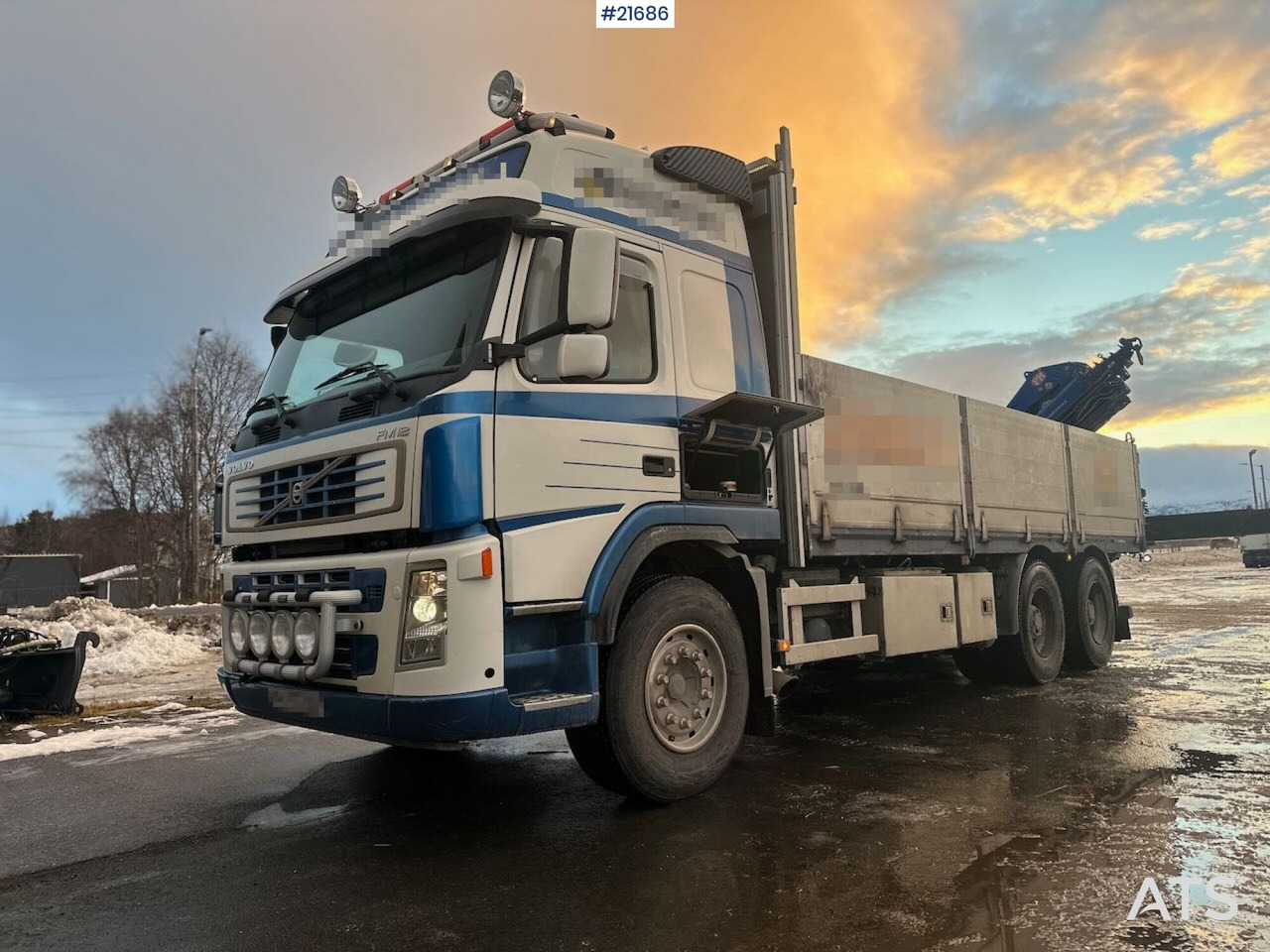 Volvo FM12 Globetrotter 6x4 kranbil m/ bak montert 18 t/m kran og vinsj. SE VIDEO - Camion grue: photos 1 Volvo FM12 Globetrotter 6x4 kranbil m/ bak montert 18 t/m kran og vinsj. SE VIDEO - Camion grue: photos 1