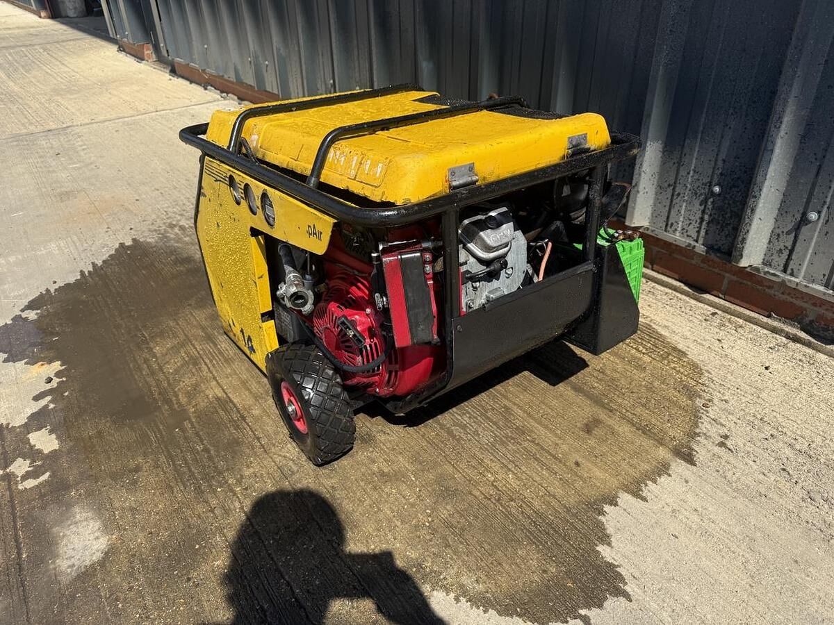 CompAir C14 Compressor - Compresseur d'air: photos 2 CompAir C14 Compressor - Compresseur d'air: photos 2