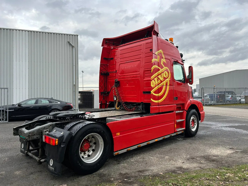 Volvo NH 12.460 4X2 460PK Globetrotter/ Manuel Gearbox / NL Truck - Tracteur routier: photos 4 Volvo NH 12.460 4X2 460PK Globetrotter/ Manuel Gearbox / NL Truck - Tracteur routier: photos 4