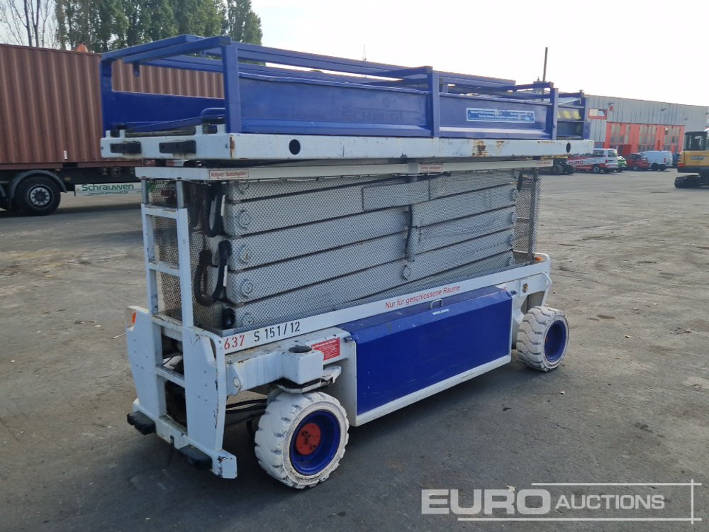 1997 GSL German 3131 E 12 Electric Scissor Lift - Nacelle: photos 4 1997 GSL German 3131 E 12 Electric Scissor Lift - Nacelle: photos 4