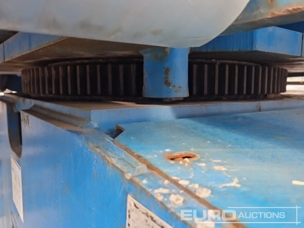 Nacelle 2008 Genie S-65: photos 23 Nacelle 2008 Genie S-65: photos 23