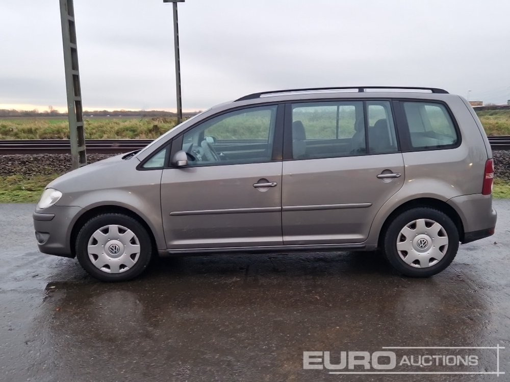 2008 Volkswagen Touran - Voiture: photos 2 2008 Volkswagen Touran - Voiture: photos 2