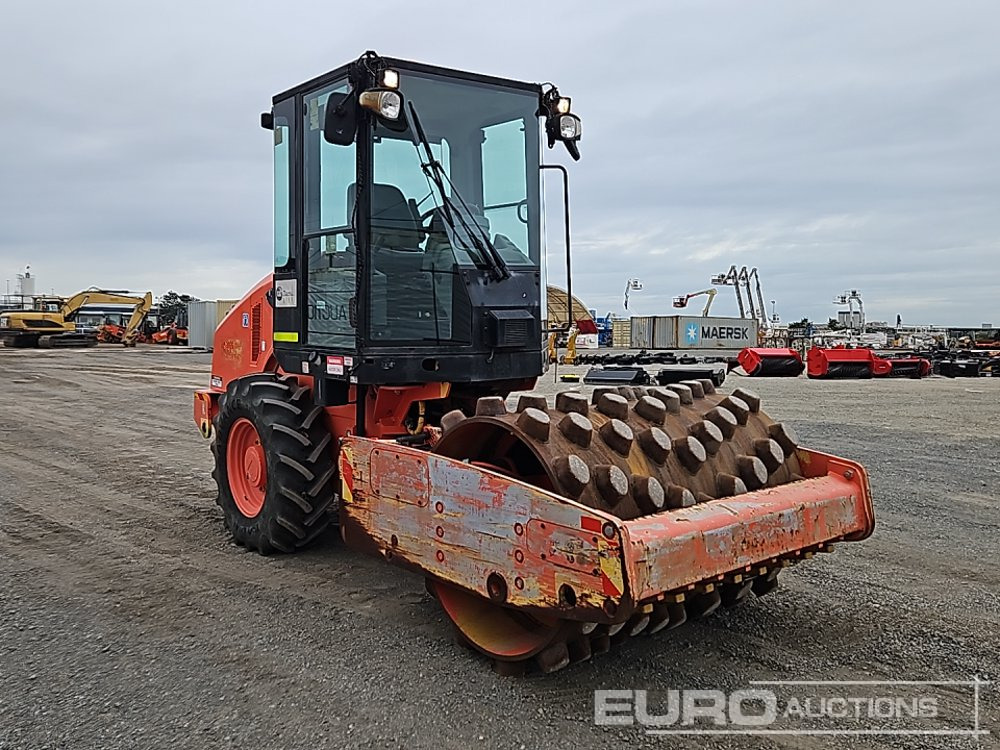 2011 CAT CP44 - Compacteur: photos 4 2011 CAT CP44 - Compacteur: photos 4