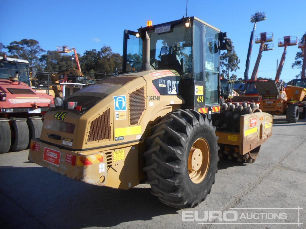 2011 CAT CP74 - Compacteur: photos 1 2011 CAT CP74 - Compacteur: photos 1