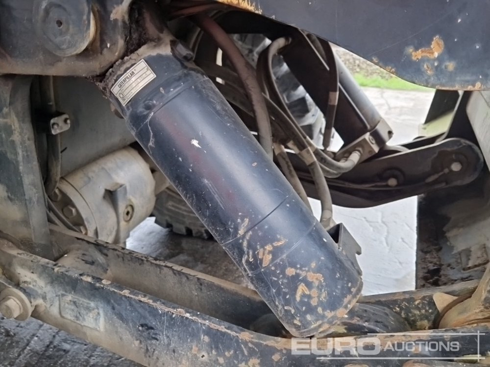 Pelle sur pneus 2011 CAT M316D: photos 15 Pelle sur pneus 2011 CAT M316D: photos 15