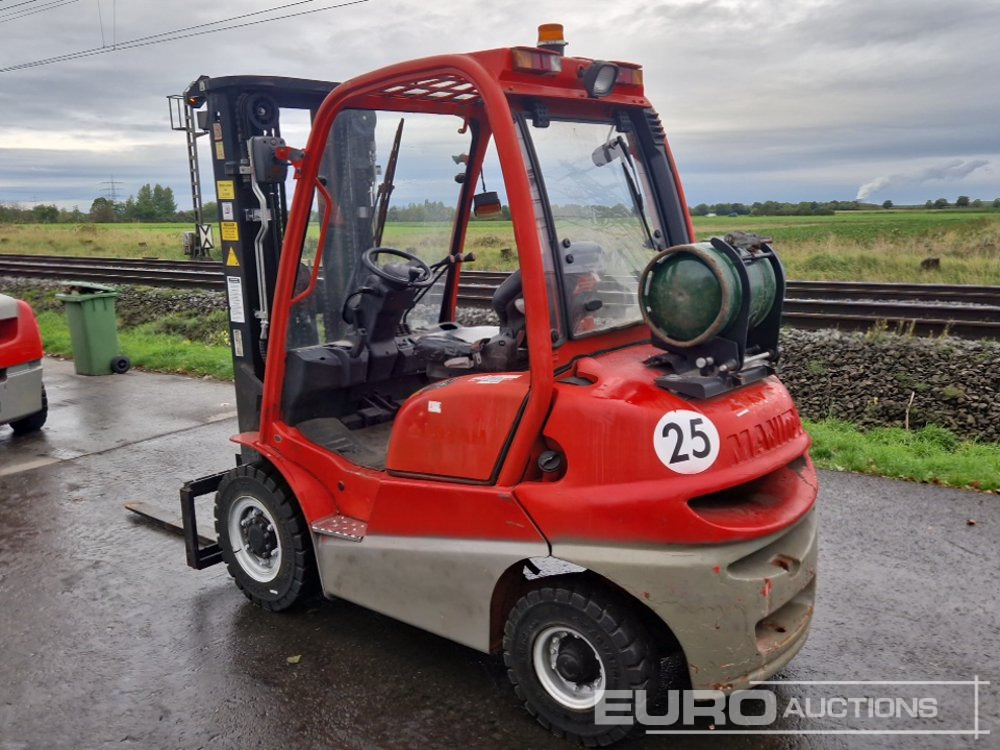 2016 Manitou MI25G - Chariot élévateur: photos 3 2016 Manitou MI25G - Chariot élévateur: photos 3