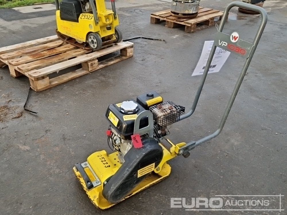 2016 Wacker VP1030 - Plaque vibrante: photos 1 2016 Wacker VP1030 - Plaque vibrante: photos 1