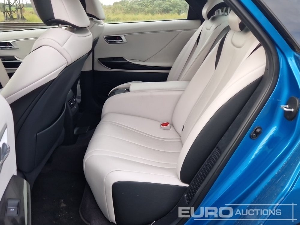 Voiture 2017 Toyota Mirai Fuel Cell, Hydrogen Hybrid, Automatic (German Reg. Docs. Available): photos 24