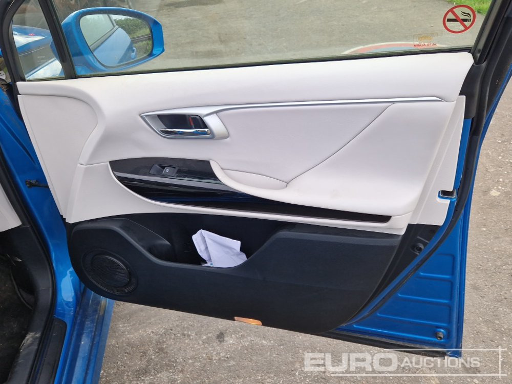 Voiture 2017 Toyota Mirai Fuel Cell, Hydrogen Hybrid, Automatic (German Reg. Docs. Available): photos 27