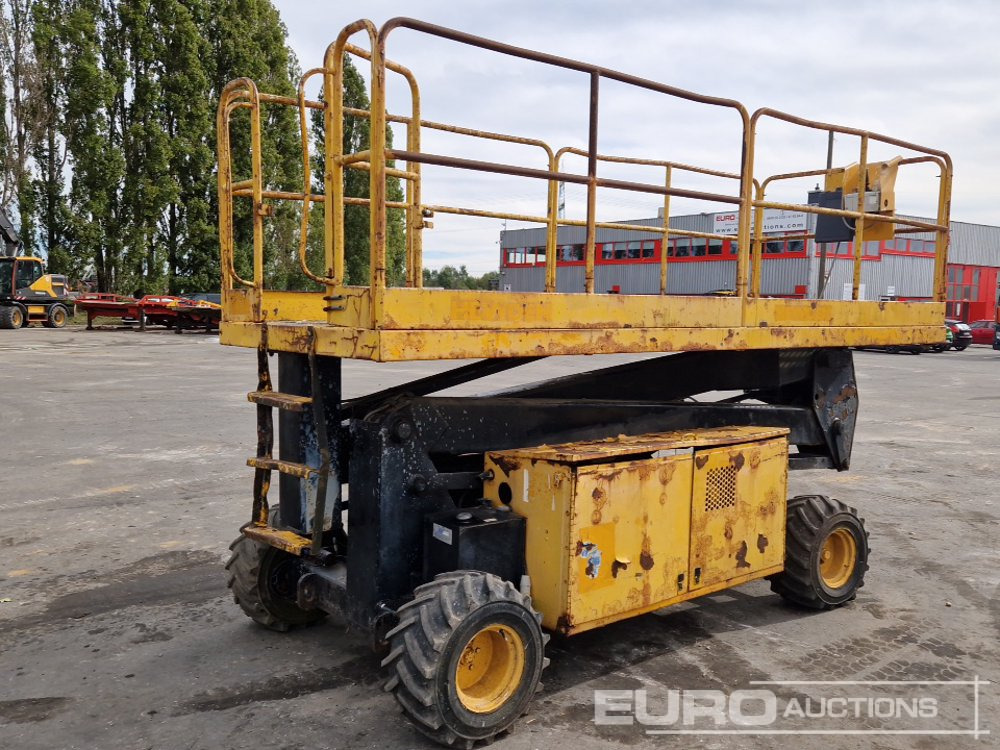 4x4 Diesel Scissor Lift - Nacelle: photos 4 4x4 Diesel Scissor Lift - Nacelle: photos 4