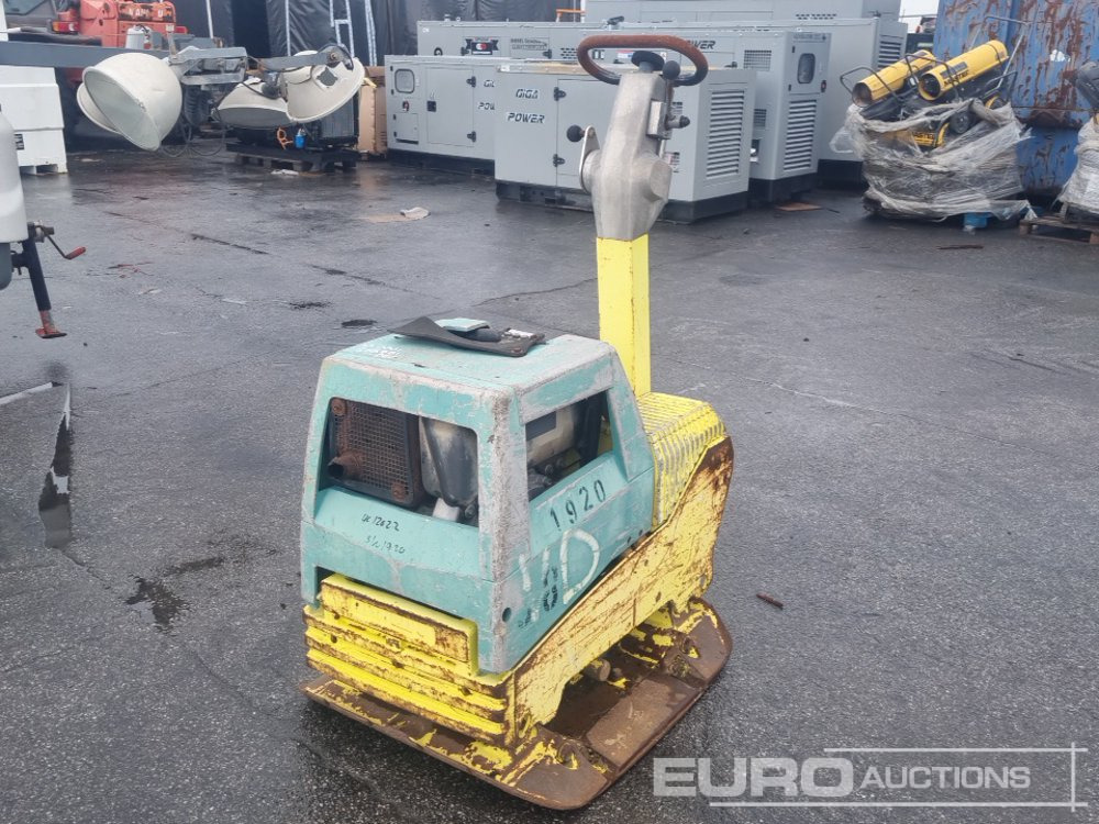 Ammann Diesel Vibrating Compaction Plate - Travaux routiers: photos 1 Ammann Diesel Vibrating Compaction Plate - Travaux routiers: photos 1