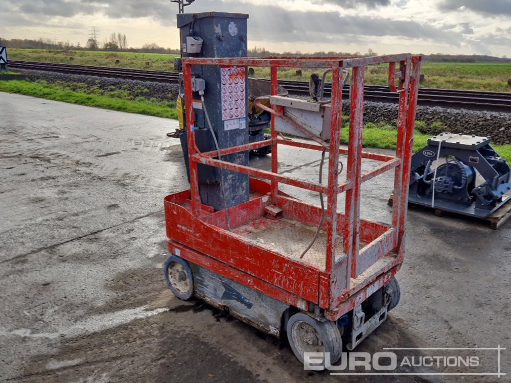 Nacelle Electric Scissor Lift: photos 6 Nacelle Electric Scissor Lift: photos 6