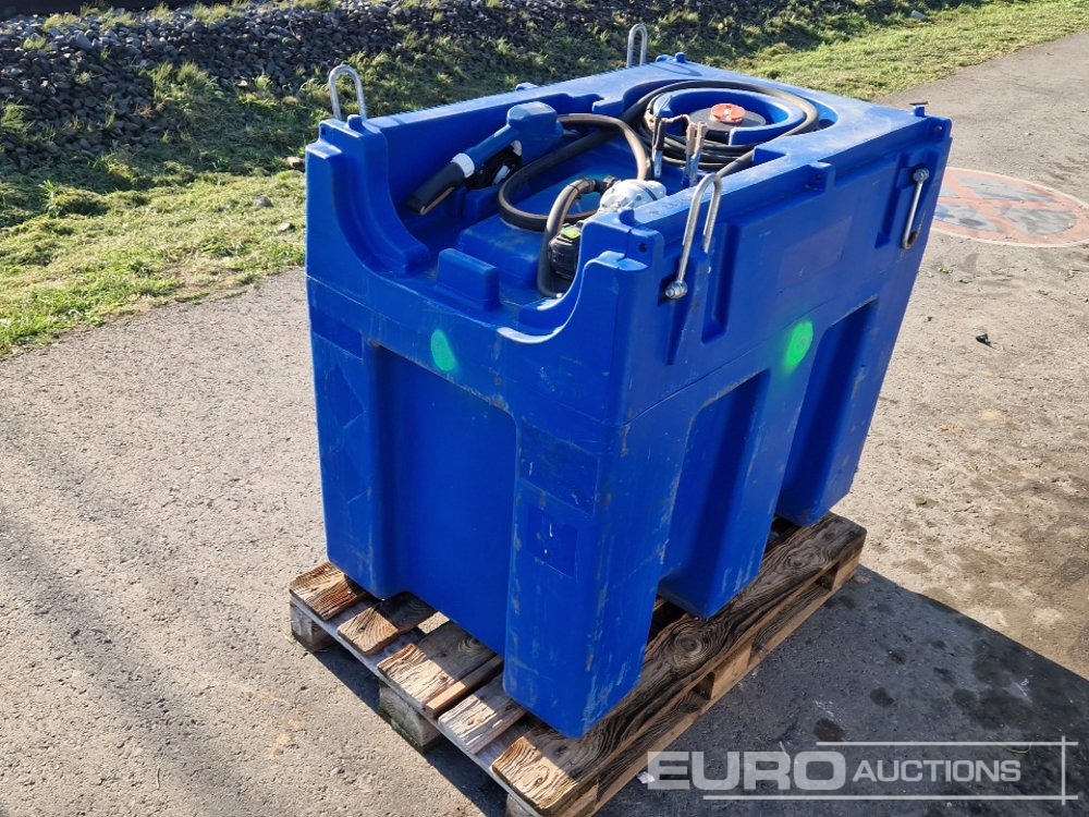 Fuel Bowser - Cuve de stockage: photos 1 Fuel Bowser - Cuve de stockage: photos 1