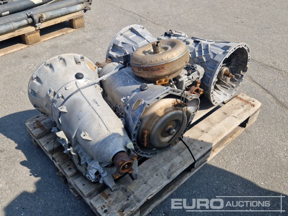 Gearboxes (4 of) - Moteur: photos 4 Gearboxes (4 of) - Moteur: photos 4