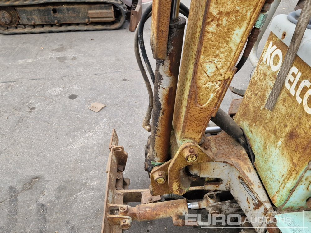 Mini pelle Kobelco Rubber Tracks, Blade, Offset: photos 17