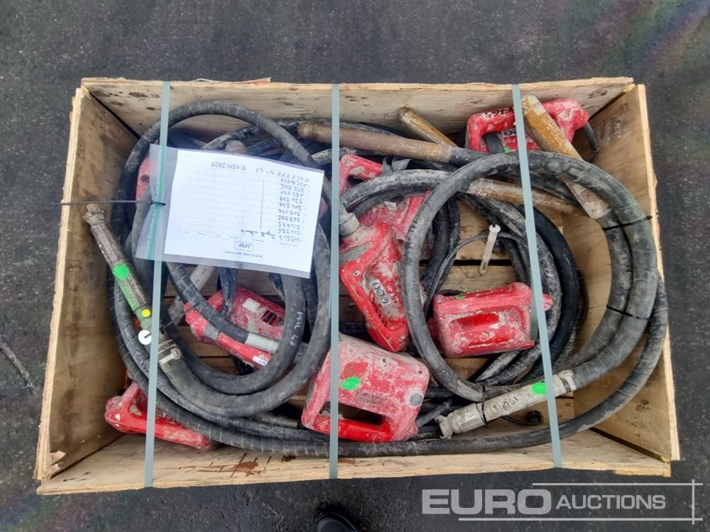 Pallet of Assorted Concrete Pokers - Travaux routiers: photos 5 Pallet of Assorted Concrete Pokers - Travaux routiers: photos 5