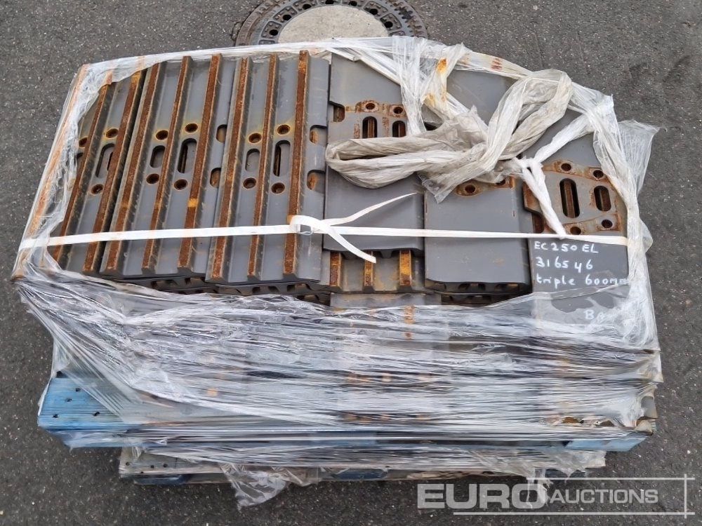 Track Plates to suit Volvo - Pièces de rechange pour Pelle: photos 5 Track Plates to suit Volvo - Pièces de rechange pour Pelle: photos 5