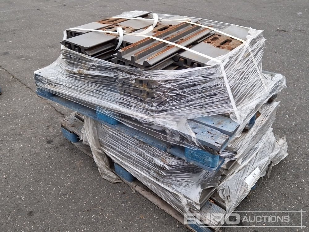 Track Plates to suit Volvo - Pièces de rechange pour Pelle: photos 1 Track Plates to suit Volvo - Pièces de rechange pour Pelle: photos 1
