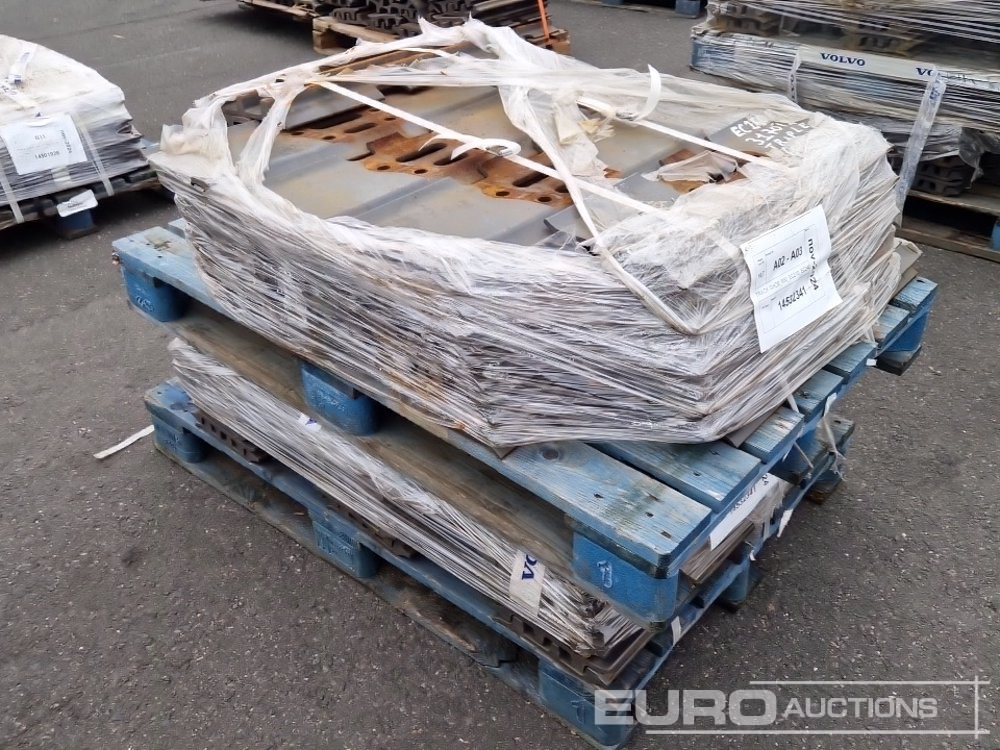 Track Plates to suit Volvo - Pièces de rechange pour Pelle: photos 1 Track Plates to suit Volvo - Pièces de rechange pour Pelle: photos 1