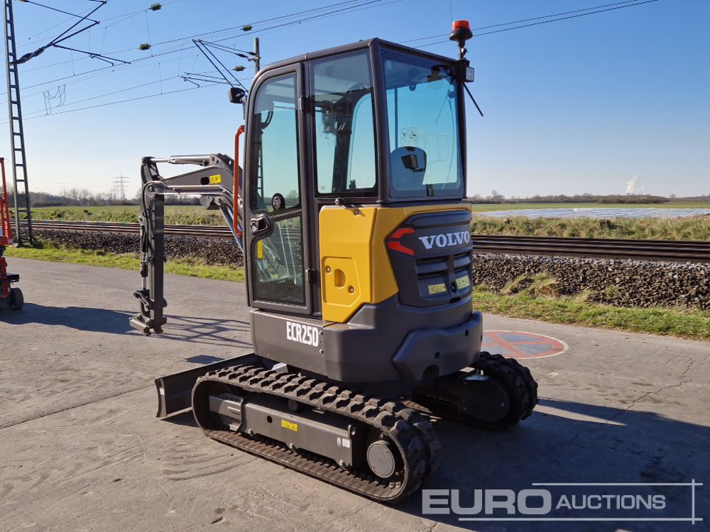 Unused Volvo ECR25D - Mini pelle: photos 3 Unused Volvo ECR25D - Mini pelle: photos 3