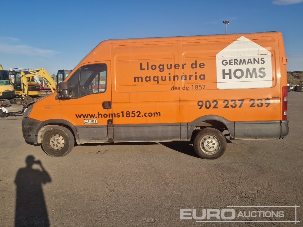 2010 Iveco Daily 35 S14 - Fourgon utilitaire: photos 2 2010 Iveco Daily 35 S14 - Fourgon utilitaire: photos 2