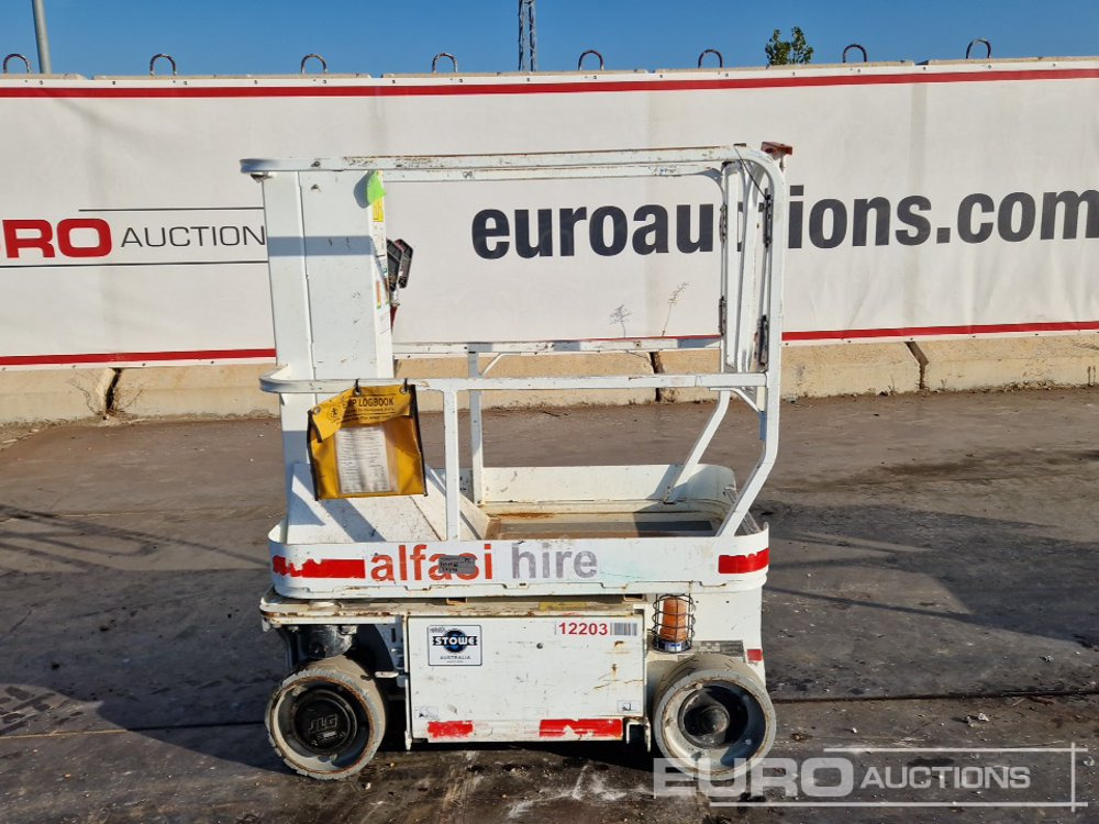 2015 JLG 1230ES - Nacelle: photos 2 2015 JLG 1230ES - Nacelle: photos 2