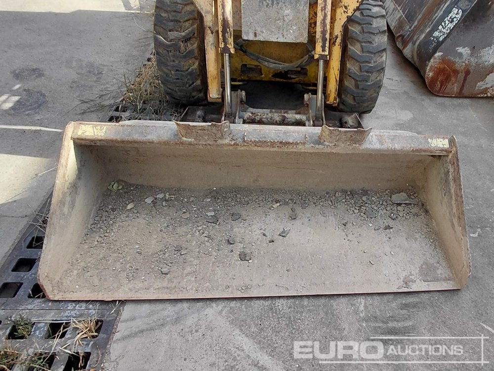 Gehl SL4240 - Mini chargeuse: photos 4 Gehl SL4240 - Mini chargeuse: photos 4