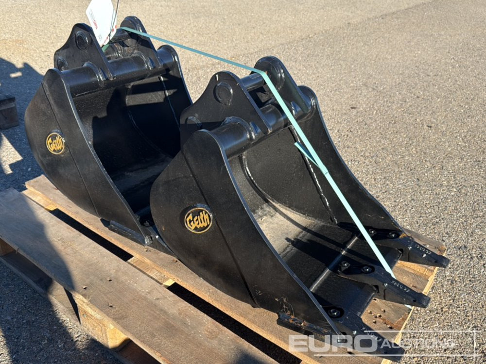 Geith Bucket H03-0450-11404 to Suit MCR1009 (S/Ns 1175044, 1175046) (2 of) - Godet: photos 1 Geith Bucket H03-0450-11404 to Suit MCR1009 (S/Ns 1175044, 1175046) (2 of) - Godet: photos 1