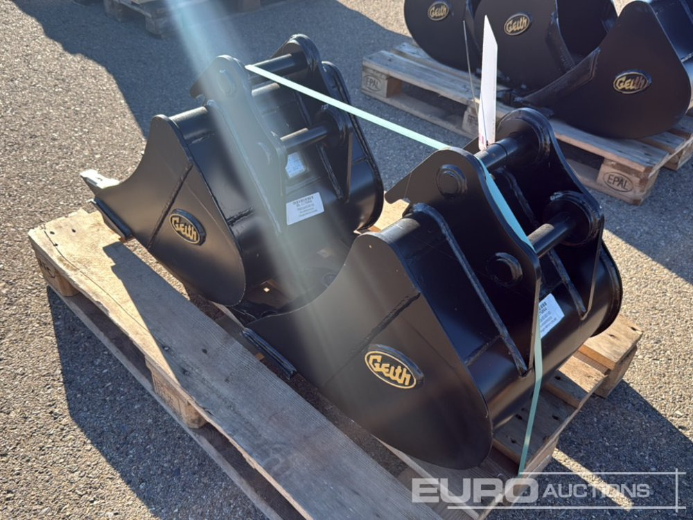 Geith Bucket H03-0450-11404 to Suit MCR1009 (S/Ns 1175044, 1175046) (2 of) - Godet: photos 3 Geith Bucket H03-0450-11404 to Suit MCR1009 (S/Ns 1175044, 1175046) (2 of) - Godet: photos 3